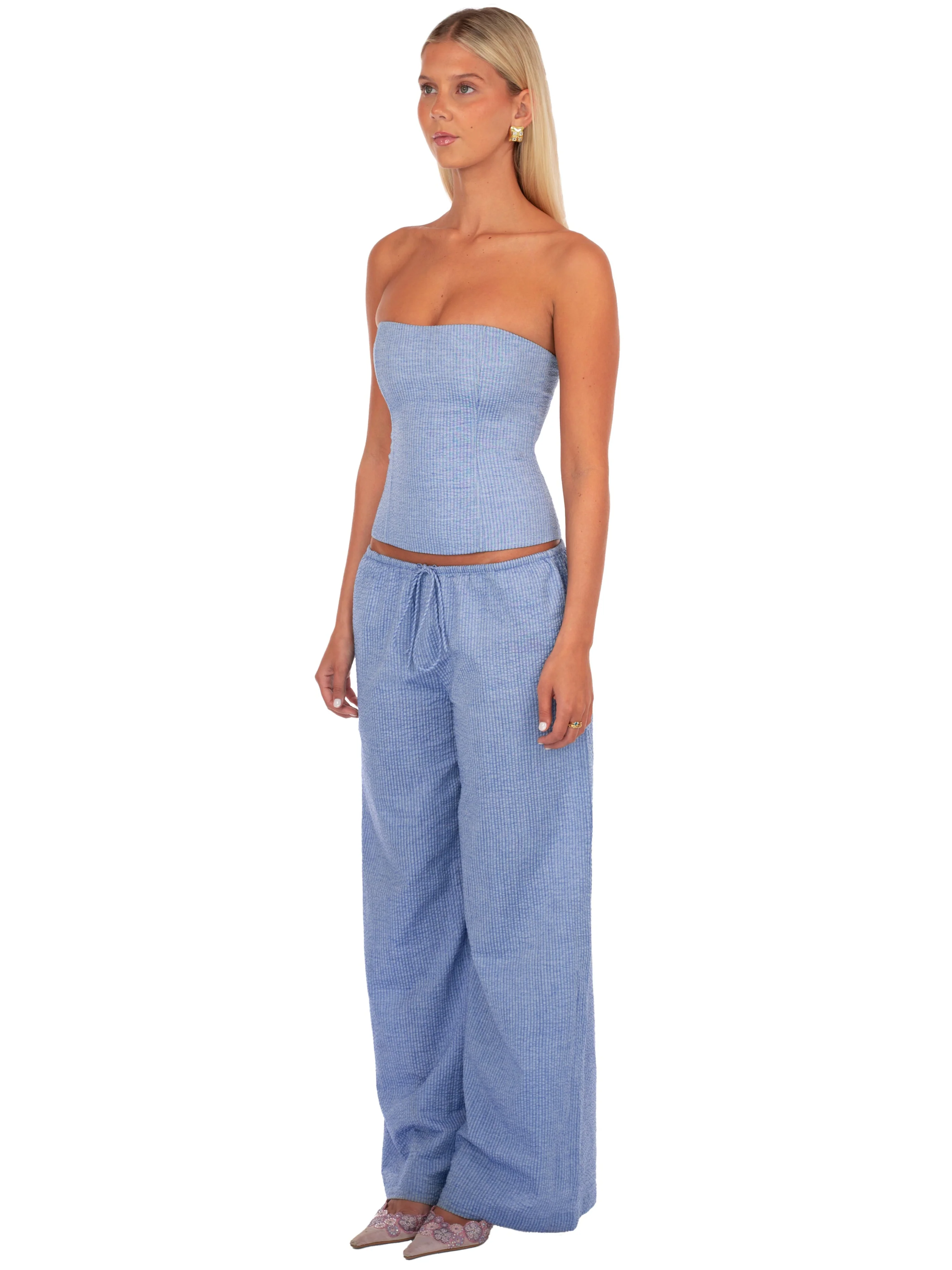 Amelie Pant | Storm - Image 4